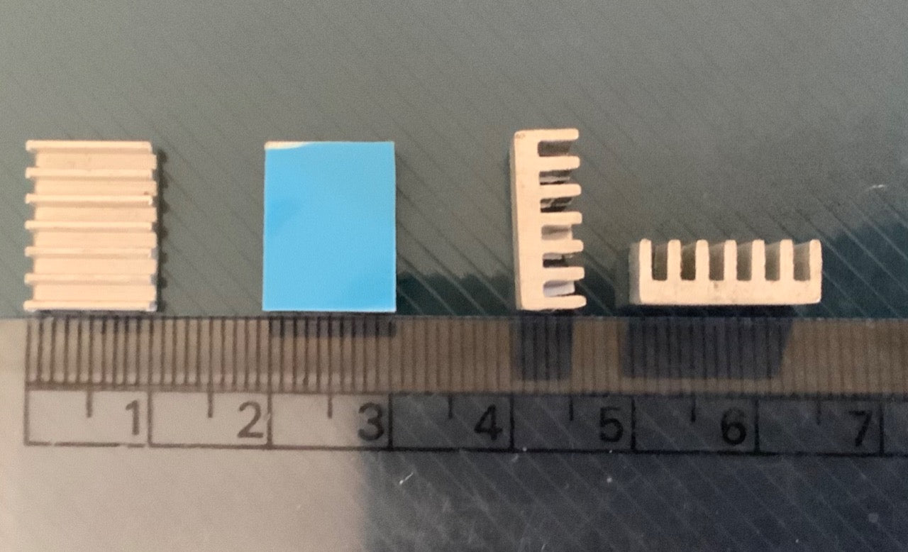 Finned Heat Sink (Thermal conductive Aluminum Alloy with 3M sticker for TO-220 )